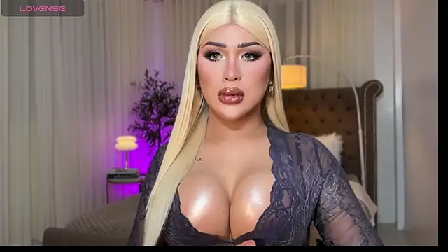 Your Majesty Tyra online show from November 14, 2025, 5:11 am