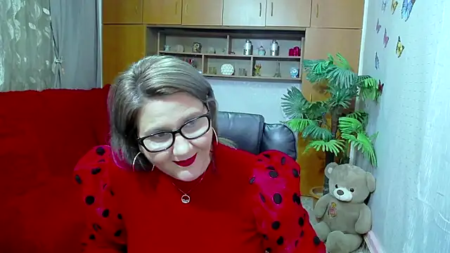 Snapshot of LucilleFenlys chatting on December 8, 2024, 7:43 pm LucilleFenlys online show from December 8, 2024, 7:43 pm
