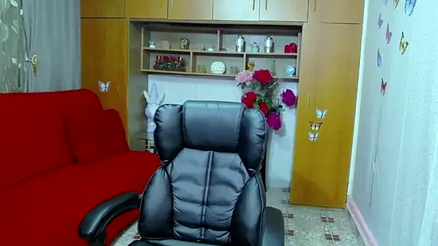 Snapshot of LucilleFenlys chatting on March 12, 2025, 11:12 pm LucilleFenlys online show from March 12, 2025, 11:12 pm