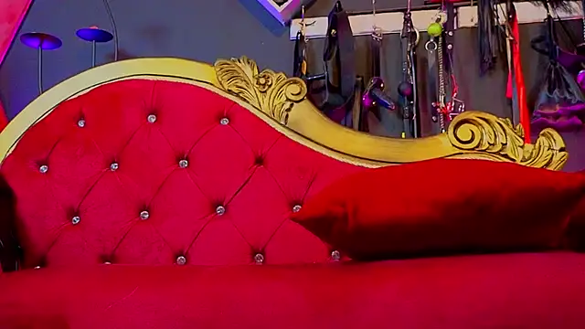 PerlaDivaio online show from October 18, 2025, 2:19 pm