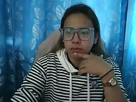 Snapshot of Your_PrettyGirlxxx chatting on February 21, 2026, 1:18 am Your PrettyGirlxxx online show from February 21, 2026, 1:18 am