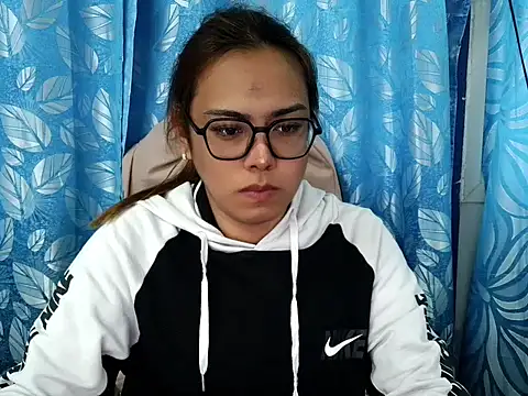 Snapshot of Your_PrettyGirlxxx chatting on February 18, 2026, 3:26 am Your PrettyGirlxxx online show from February 18, 2026, 3:26 am