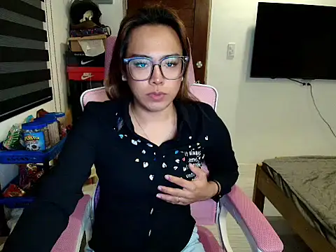 Snapshot of Your_PrettyGirlxxx chatting on March 6, 2026, 1:50 pm Your PrettyGirlxxx online show from March 6, 2026, 1:50 pm