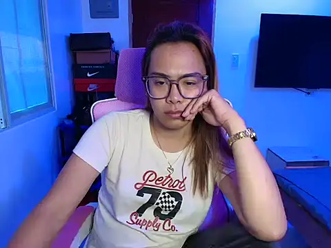 Snapshot of Your_PrettyGirlxxx chatting on February 20, 2026, 1:24 am Your PrettyGirlxxx online show from February 20, 2026, 1:24 am