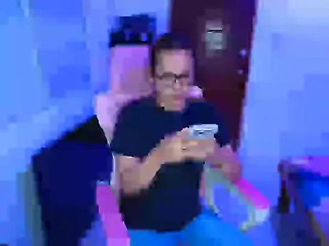 Snapshot of Your_PrettyGirlxxx chatting on February 13, 2026, 9:53 am Your PrettyGirlxxx online show from February 13, 2026, 9:53 am