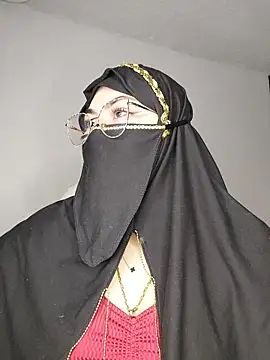 Hana    online show from April 6, 2026, 11:28 pm