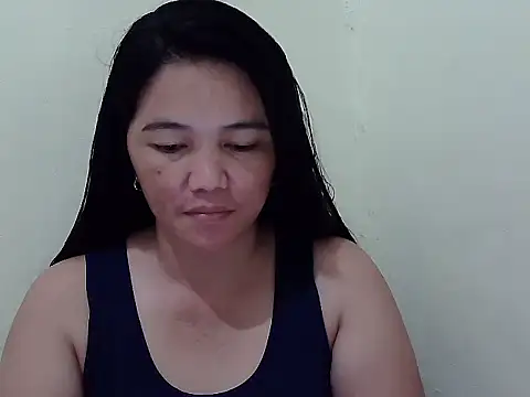 Snapshot of Pinnay chatting on June 2, 2026, 5:40 am Pinnay online show from June 2, 2026, 5:40 am