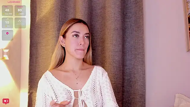 Assh lee  online show from November 4, 2025, 1:48 pm