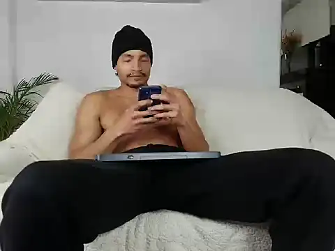 Snapshot of Robyn_Miller chatting on October 23, 2025, 7:56 pm Robyn Miller online show from October 23, 2025, 7:56 pm