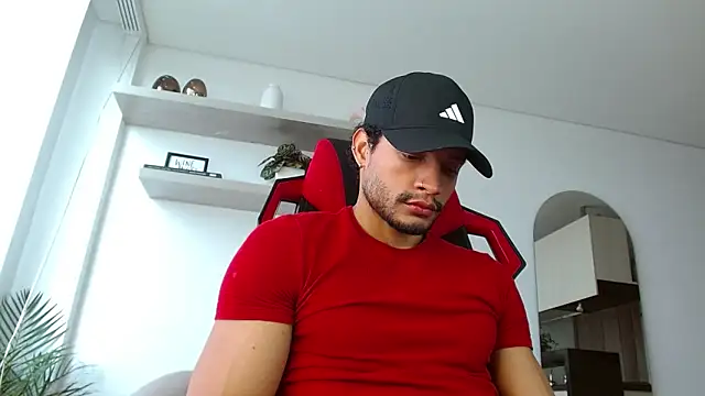 Snapshot of Robyn_Miller chatting on October 11, 2025, 7:04 pm Robyn Miller online show from October 11, 2025, 7:04 pm