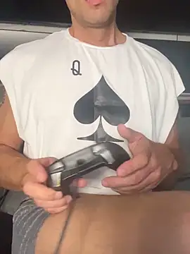 Snapshot of DominicFerriera chatting on November 3, 2025, 4:17 am DominicFerriera online show from November 3, 2025, 4:17 am