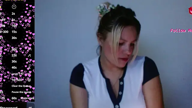 naugtyqueen online show from March 3, 2025, 11:24 pm