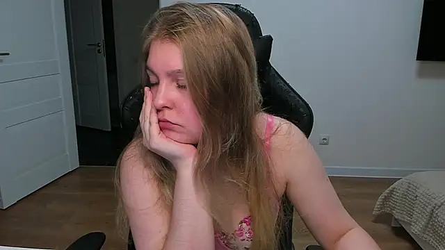 Snapshot of stacy_miracle chatting on October 27, 2025, 4:08 pm stacy miracle online show from October 27, 2025, 4:08 pm