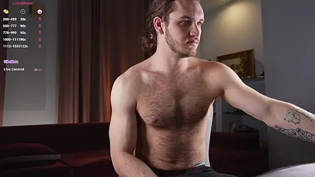 Snapshot of Louis_Karlos chatting on February 16, 2026, 4:11 am Louis Karlos online show from February 16, 2026, 4:11 am