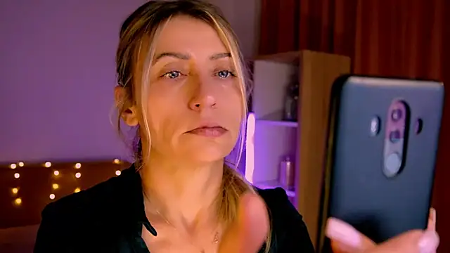 ZoeGrant online show from March 31, 2026, 5:48 pm