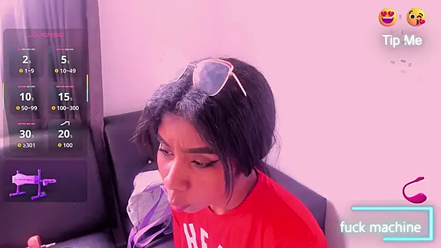 CuteEbony1 online show from September 29, 2025, 5:40 pm