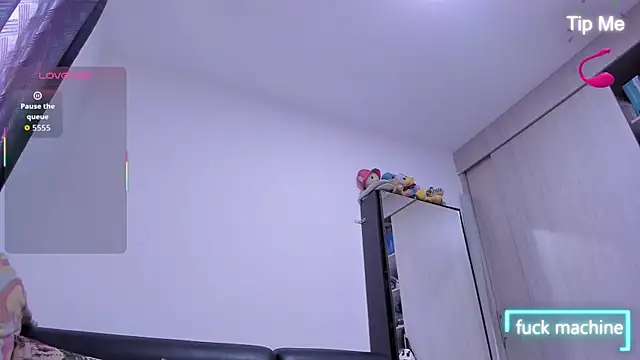 CuteEbony1 online show from October 2, 2025, 5:38 pm