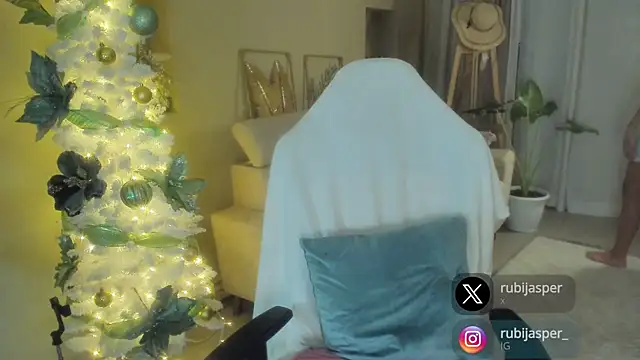 missrubijasper online show from January 15, 2025, 2:27 am