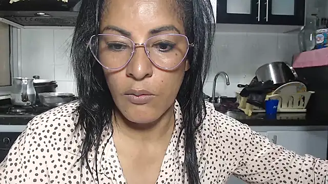 kateleyagrey online show from June 3, 2026, 10:03 pm
