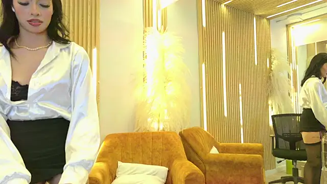 Leah  x online show from March 1, 2025, 12:07 am