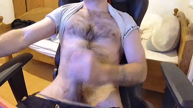 KmlBI26 online show from April 5, 2026, 3:51 pm