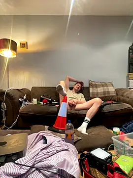 londonfuckwhore1 online show from October 28, 2025, 3:51 am