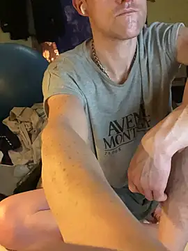 Snapshot of londonfuckwhore1 chatting on February 26, 2026, 11:21 am londonfuckwhore1 online show from February 26, 2026, 11:21 am