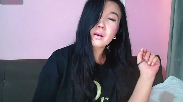 Bet Lu online show from October 15, 2025, 4:44 am