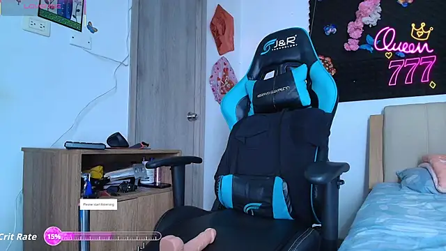 Snapshot of Hot_Brunette34 chatting on February 22, 2026, 2:14 am Hot Brunette34 online show from February 22, 2026, 2:14 am