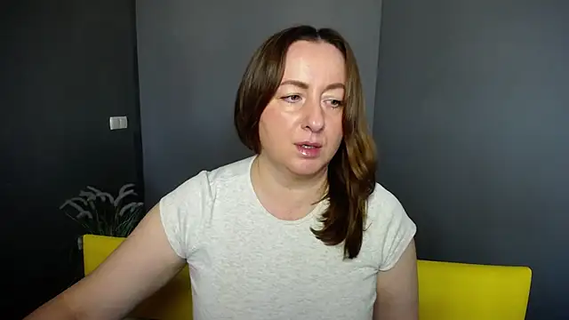 Abby Taylorr online show from November 2, 2025, 7:13 am