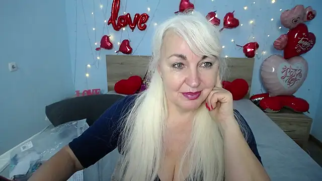 BlondyLeeBest online show from February 10, 2025, 1:35 am