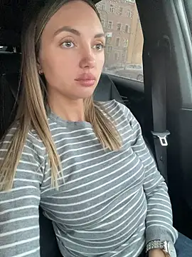 AngelinaMoore online show from February 18, 2025, 2:27 pm