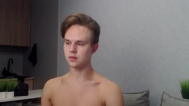 MartinMendez online show from October 13, 2025, 8:05 am