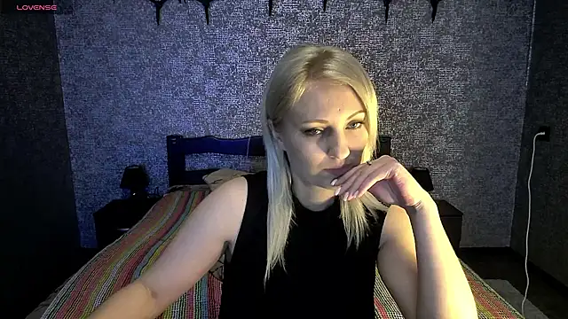 Snapshot of annagreeneyess chatting on April 23, 2026, 11:49 am annagreeneyess online show from April 23, 2026, 11:49 am