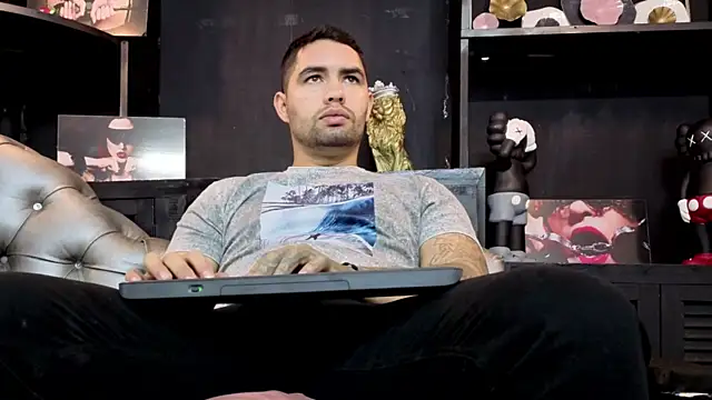 matteosantos online show from October 25, 2025, 11:31 am