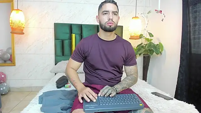 matteosantos online show from October 17, 2025, 11:56 am