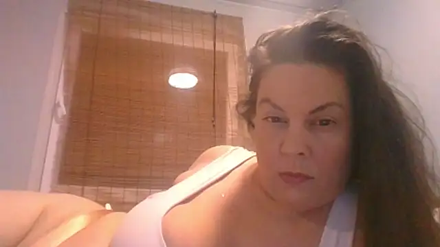 fulloferotic online show from April 5, 2026, 2:18 am