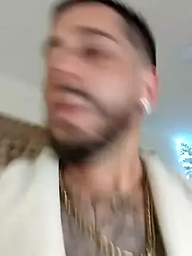 LoGaNfree88 online show from November 16, 2025, 11:52 pm