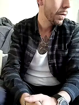 LoGaNfree88 online show from February 11, 2025, 10:14 am