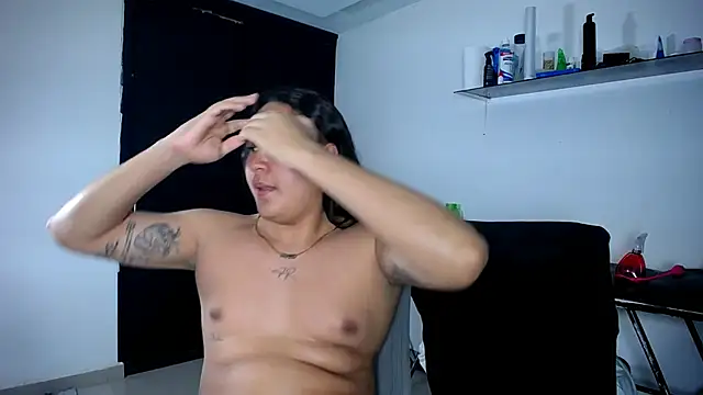 Snapshot of junaiker_roa chatting on November 1, 2025, 1:23 am junaiker roa online show from November 1, 2025, 1:23 am