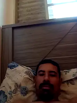 Snapshot of Moreira3307 chatting on May 3, 2026, 1:36 pm Moreira3307 online show from May 3, 2026, 1:36 pm