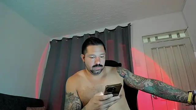 Snapshot of Pierre_Vidal chatting on November 3, 2025, 12:49 am Pierre Vidal online show from November 3, 2025, 12:49 am