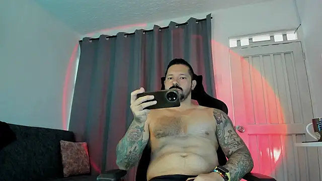 Snapshot of Pierre_Vidal chatting on November 9, 2025, 2:32 pm Pierre Vidal online show from November 9, 2025, 2:32 pm