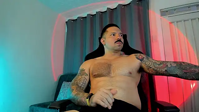 Snapshot of Pierre_Vidal chatting on September 12, 2025, 10:42 pm Pierre Vidal online show from September 12, 2025, 10:42 pm