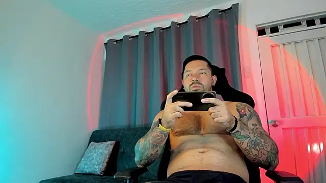 Snapshot of Pierre_Vidal chatting on September 23, 2025, 1:23 am Pierre Vidal online show from September 23, 2025, 1:23 am