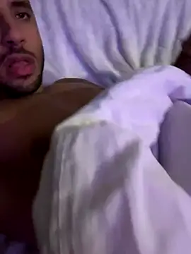 pimentfort77 online show from December 3, 2024, 10:34 pm