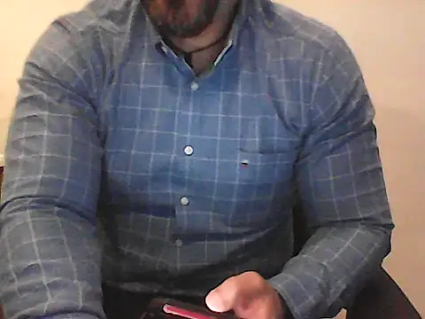 Snapshot of Kalel17073 chatting on June 23, 2026, 6:17 pm Kalel17073 online show from June 23, 2026, 6:17 pm