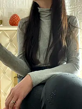 Snapshot of SHARONRodrig chatting on October 19, 2025, 5:05 pm SHARONRodrig online show from October 19, 2025, 5:05 pm