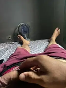 Snapshot of io380 chatting on November 2, 2025, 7:19 pm io380 online show from November 2, 2025, 7:19 pm