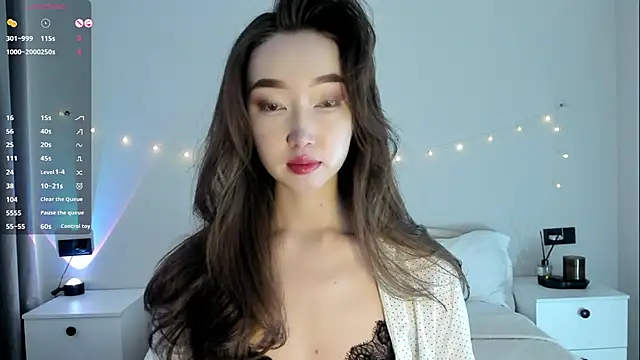  luna 022 online show from September 29, 2025, 4:19 am
